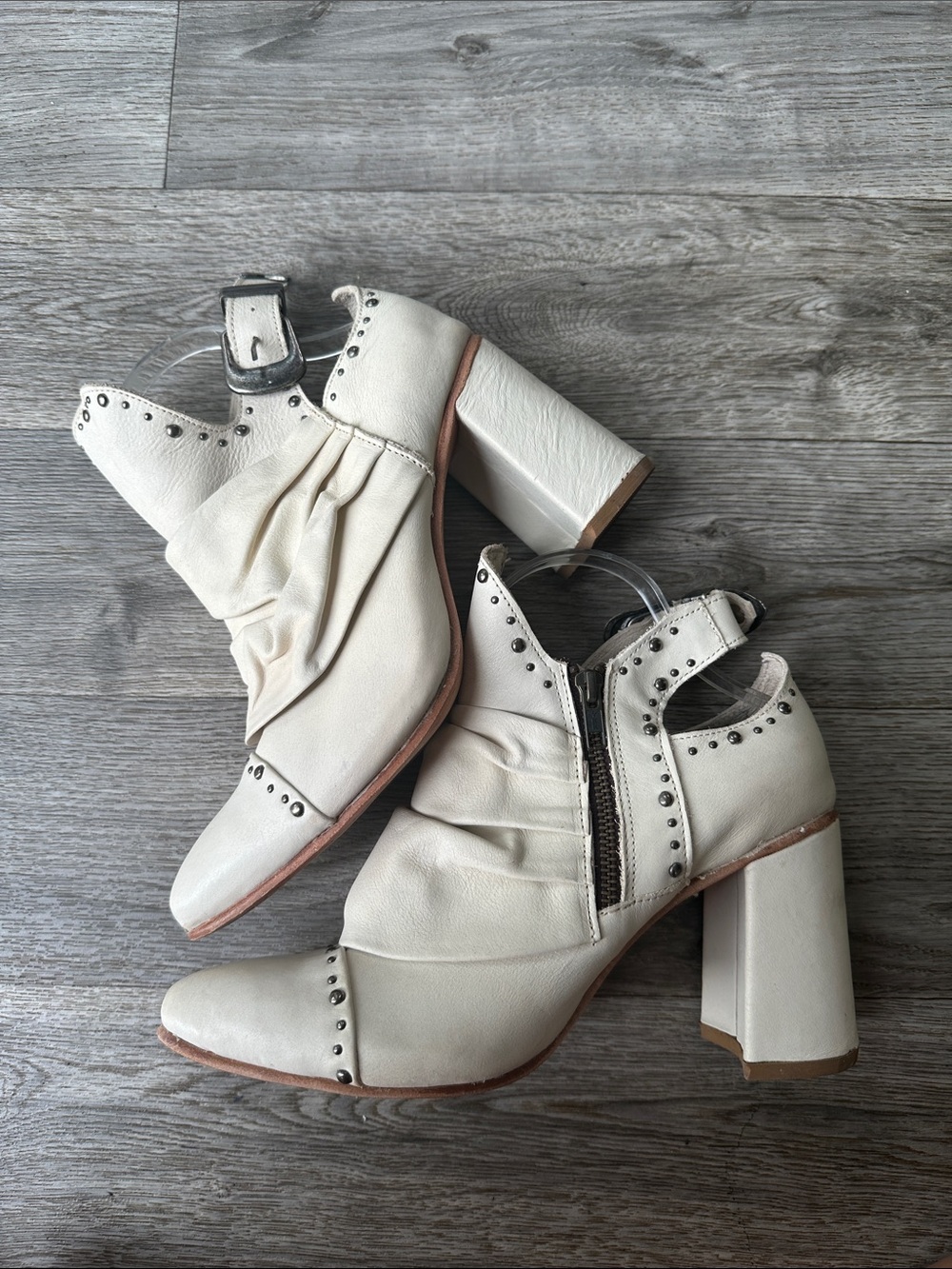 Freebird Jericho Ivory Leather Studded Western Ankle Boots Size 10